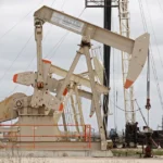 El petróleo de Texas sube un 3 % y cierra en 97,97 dólares