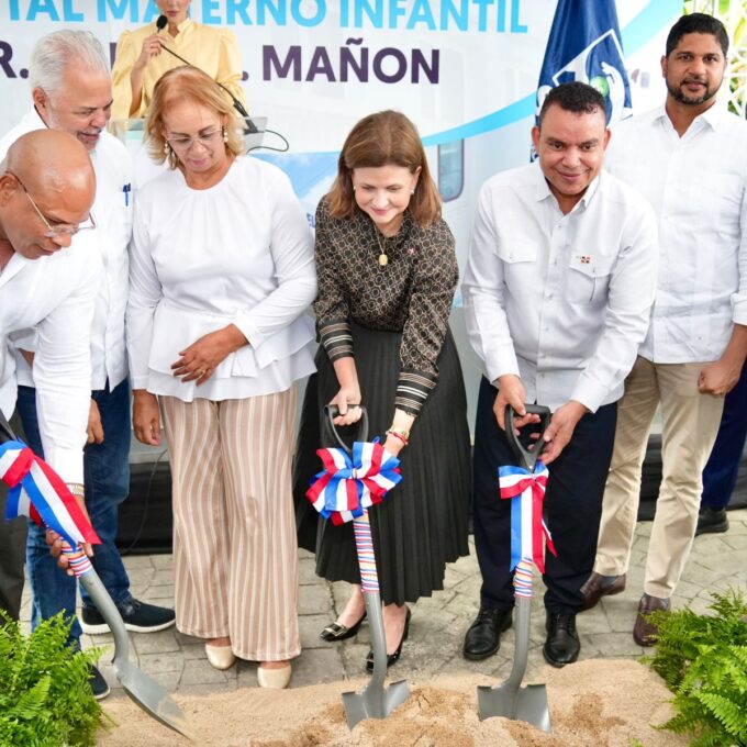 Raquel Peña encabeza primer palazo para remodelar hospital Jacinto Mañón por RD$489 millones
