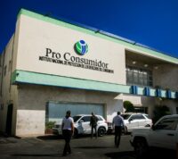 Intervienen 30 comercios chinos por supuestas irregularidades sanitarias y comerciales