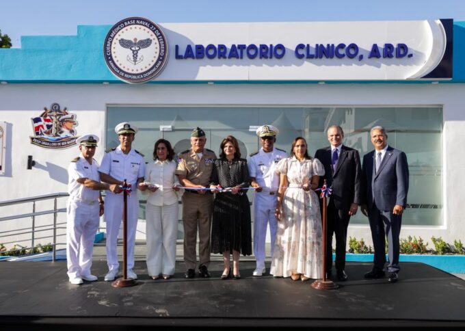 Raquel Peña inaugura Laboratorio Clínico de la Armada con servicios las 24 horas