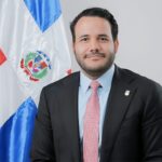 Rogelio Genao renuncia al PRSC tras 37 años y critica la «tibieza» de su liderazgo