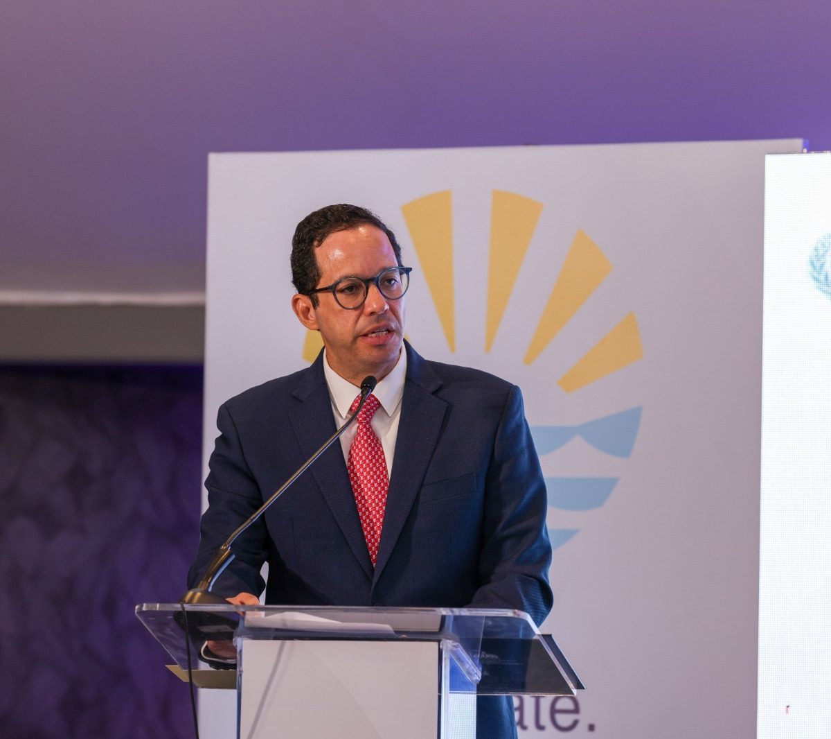 Ministro Freund afirma instituciones deben superar desafíos del presente y anticiparse a retos del futuro
