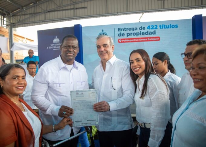 Comunitarios afirman que SDN vive un antes y un después gracias al presidente Abinader: “Los hechos hablan”