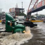 (VIDEOS) Lluvias vuelven a desnudar el Gran Santo Domingo: calles y avenidas quedan inundadas