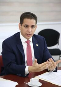 Dirigente del PLD: “Gobierno prometió proteger arroceros y ahora los deja en la incertidumbre”
