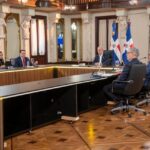 Gobierno dice mantiene tarifa eléctrica congelada y refuerza subsidios para proteger bolsillo de los dominicanos