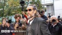 "Denuncio que Russell Brand me violó": el testimonio de una de las 6 mujeres que acusan al actor y exesposo de Katy Perry