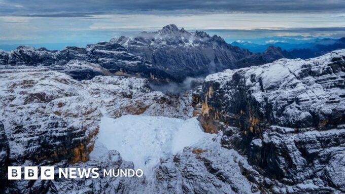 Qué supone el fin de la nieve eterna de Papúa, el último hielo tropical entre los Andes y el Himalaya