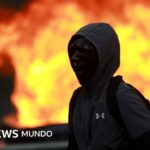 "No hay lugar para la violencia": edificios en llamas, saqueos y más de 1.200 detenidos en multitudinarias protestas en Francia con acusaciones cruzadas entre el gobierno y la izquierda