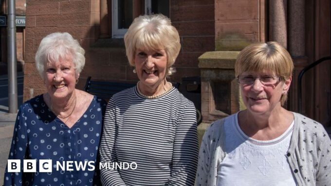 Las lavanderas de Lockerbie, las mujeres que limpiaron las prendas de las víctimas del atentado contra un avión en el que murieron 270 personas