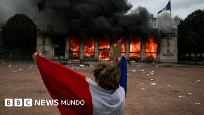 Las numerosas preguntas que siguen abiertas en Francia tras el "fin de semana de furia" y por qué se temen más protestas